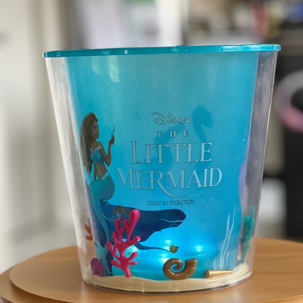Disney’s The Little Mermaid Exclusive AMC Light Up Popcorn Bucket.